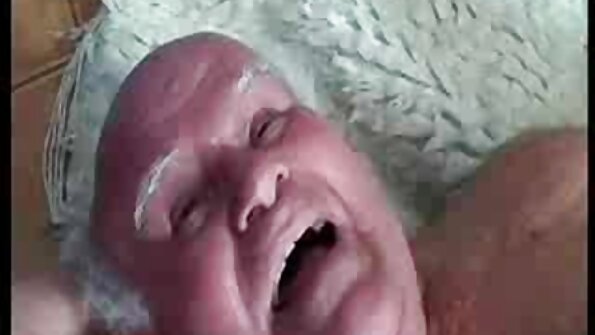 Шемале има нешто големо и тешко за машкиот затегнат задник